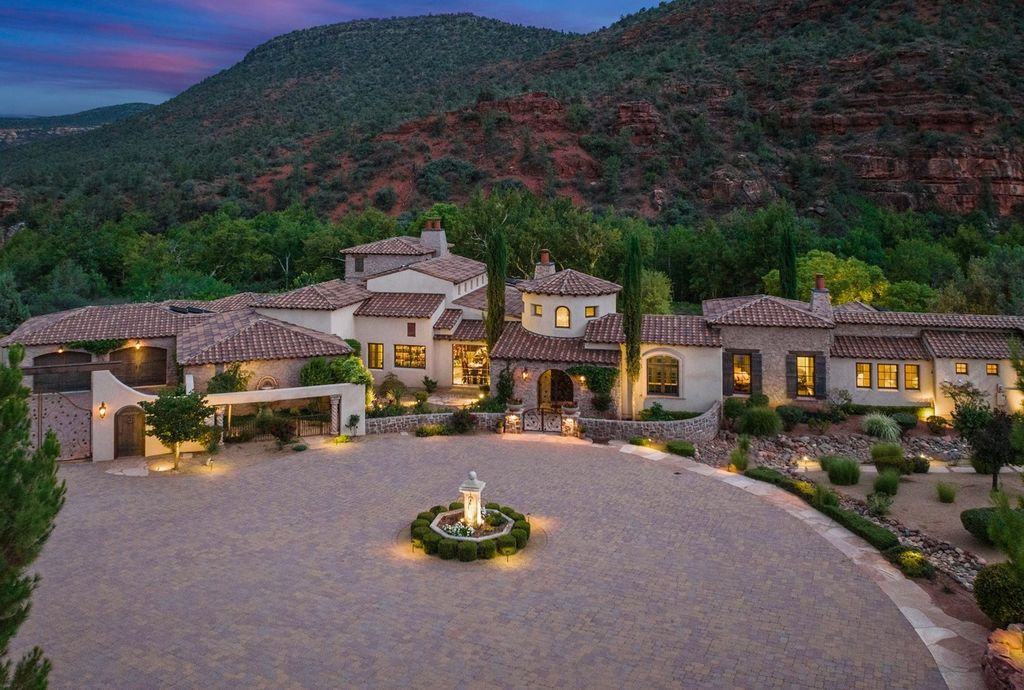 The Villa in Sedona, an exclusive Eagle Mountain Ranch abounds with local wildlife while sparing no modern comforts offering the finest finishes and timeless architecture is now available for sale. This home located at 330 Eagle Mountain Ranch Rd, Sedona, Arizona