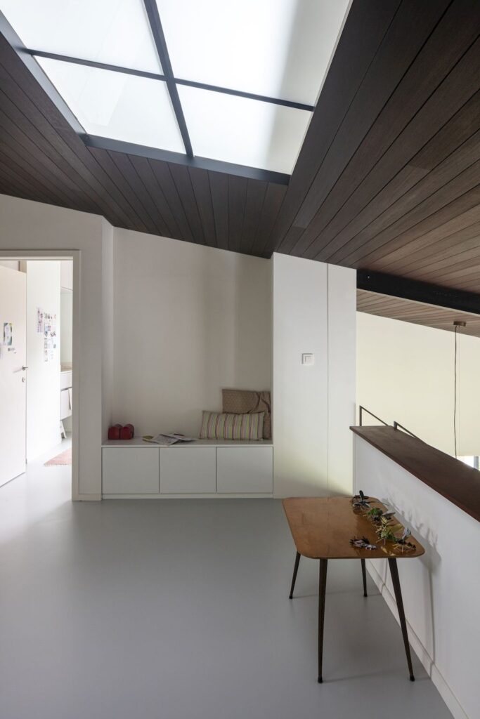 House Paap Stunning Renovation by Architecten De Bruyn bvba 20