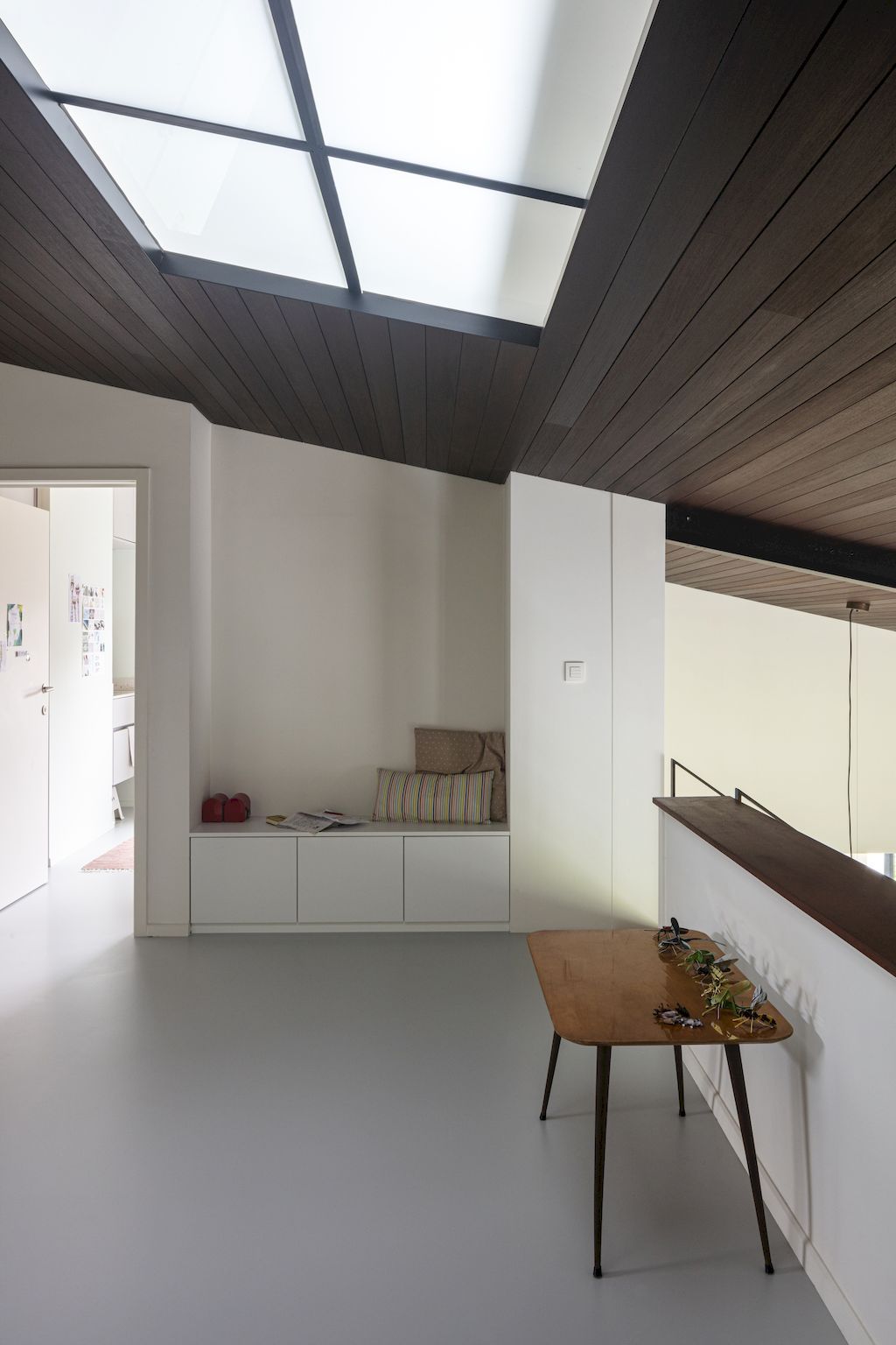 House Paap Stunning Renovation by Architecten De Bruyn bvba 20