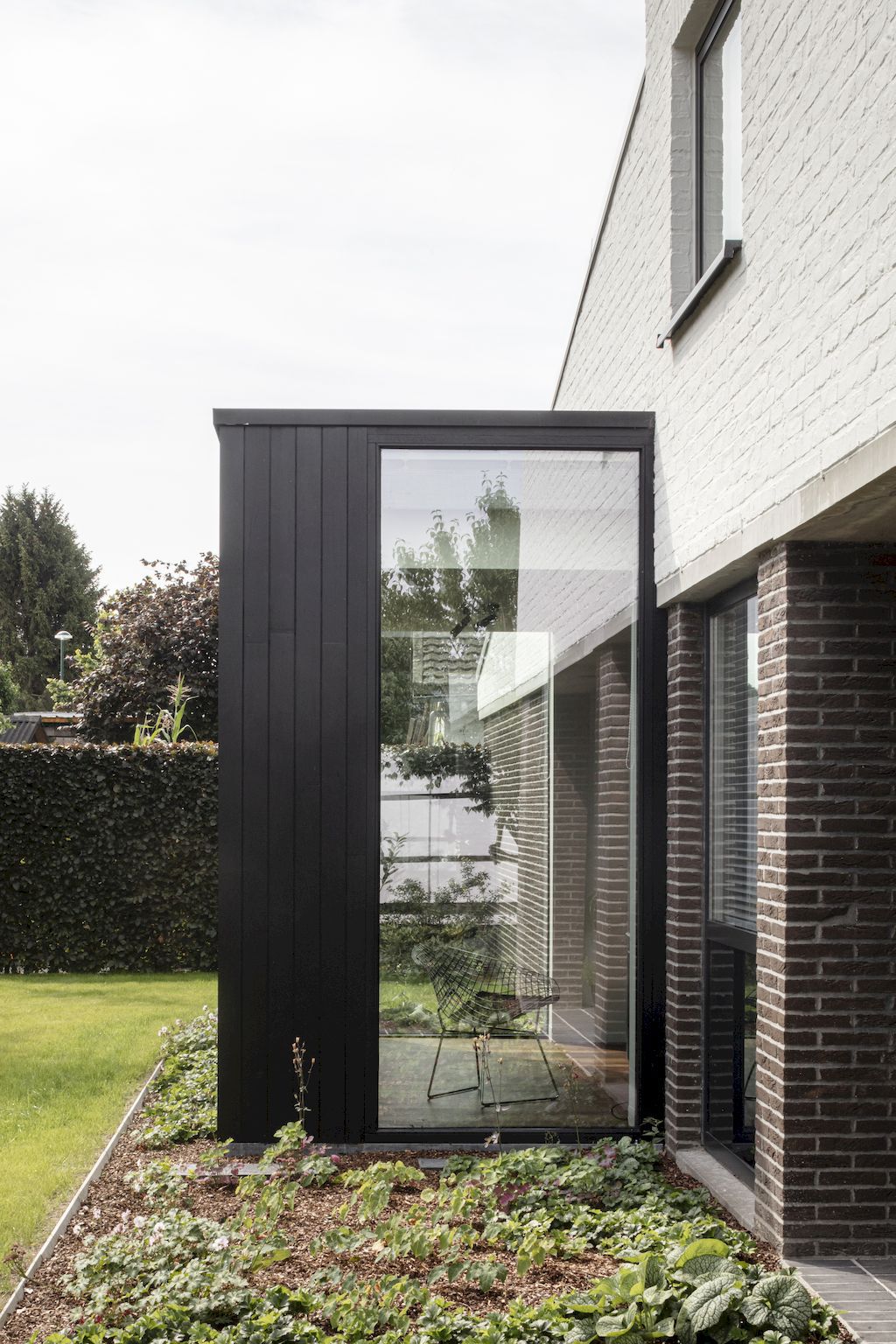 House Paap Stunning Renovation by Architecten De Bruyn bvba 22