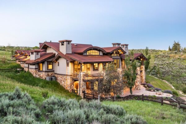 Incredibly Spacious Custom Residence in Park City Boasts Elevated ...