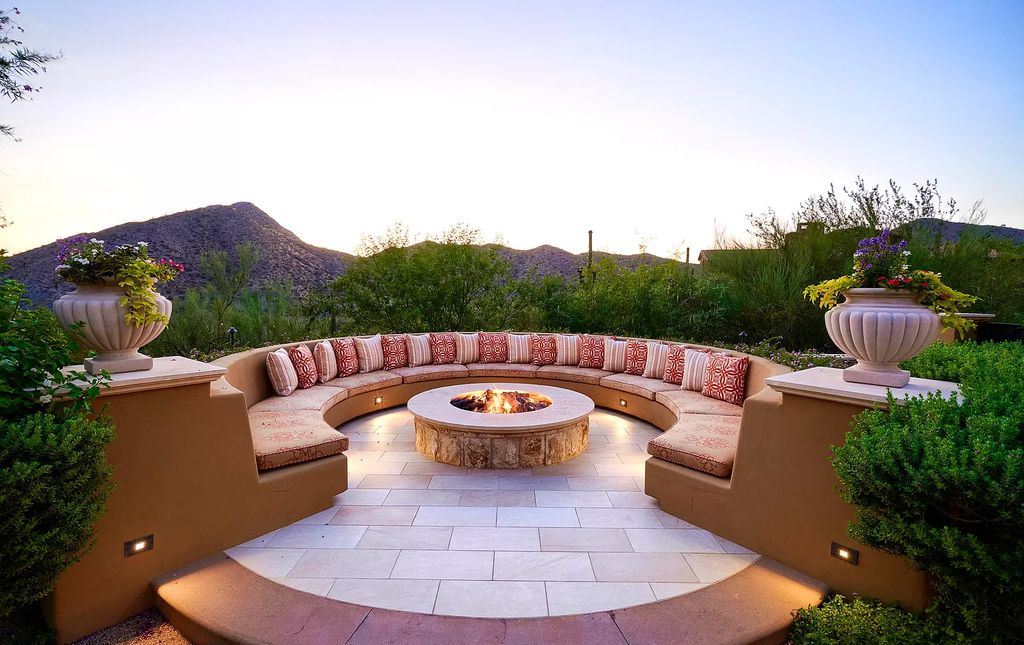 The Home in Scottsdale, a noteworthy property offers unprecedented balance between priceless sweeping views of the valley below and unparalleled lot location at 2,000 feet is now available for sale. This home located at 21376 N 110th Pl, Scottsdale, Arizona
