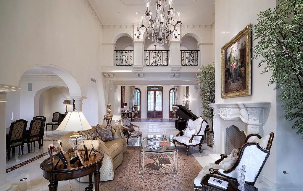 The Home in Scottsdale, a noteworthy property offers unprecedented balance between priceless sweeping views of the valley below and unparalleled lot location at 2,000 feet is now available for sale. This home located at 21376 N 110th Pl, Scottsdale, Arizona