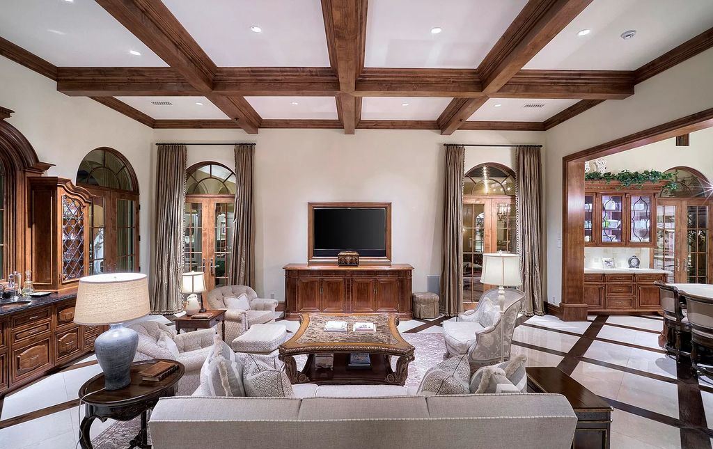 The Home in Scottsdale, a noteworthy property offers unprecedented balance between priceless sweeping views of the valley below and unparalleled lot location at 2,000 feet is now available for sale. This home located at 21376 N 110th Pl, Scottsdale, Arizona