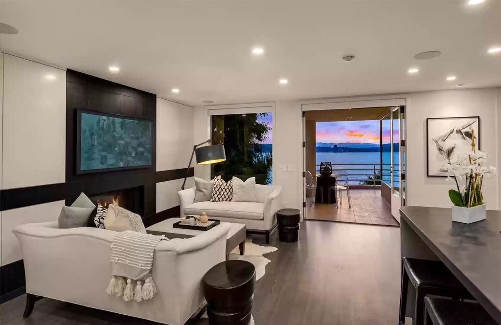 The Home in Medina is an impeccably stylish and undeniably chic home with effortless entertaining spaces, now available for sale. This home located at 7329 NE 18th Street, Medina, Washington