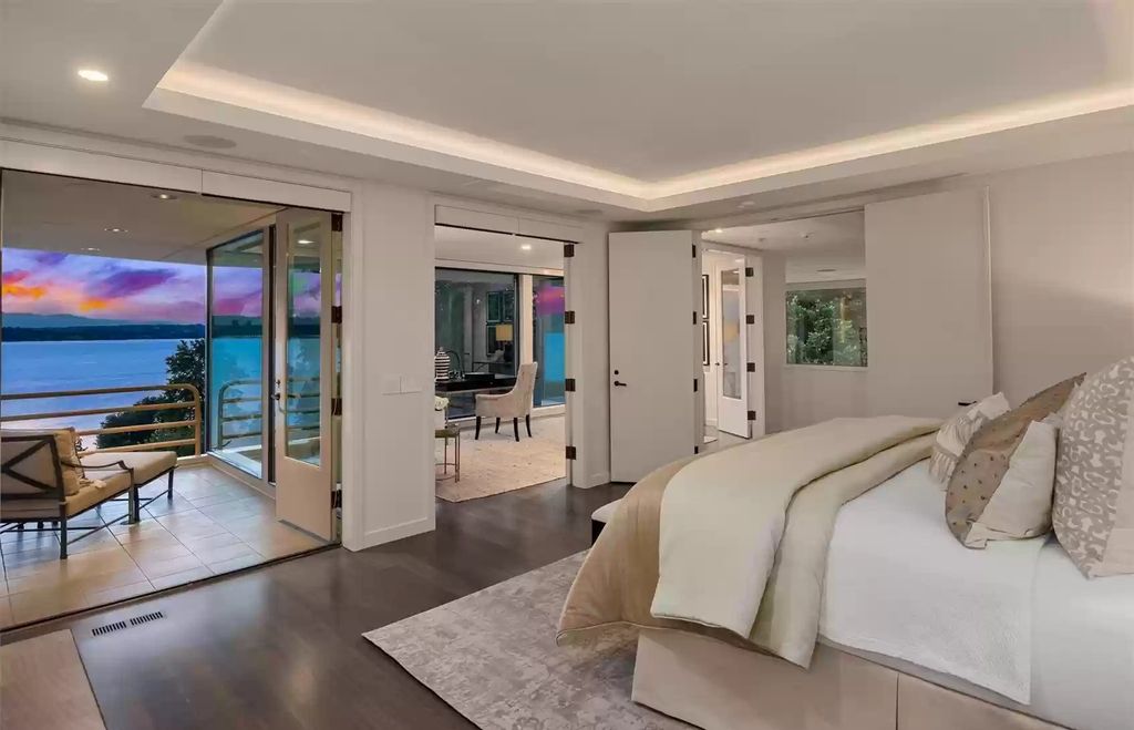The Home in Medina is an impeccably stylish and undeniably chic home with effortless entertaining spaces, now available for sale. This home located at 7329 NE 18th Street, Medina, Washington