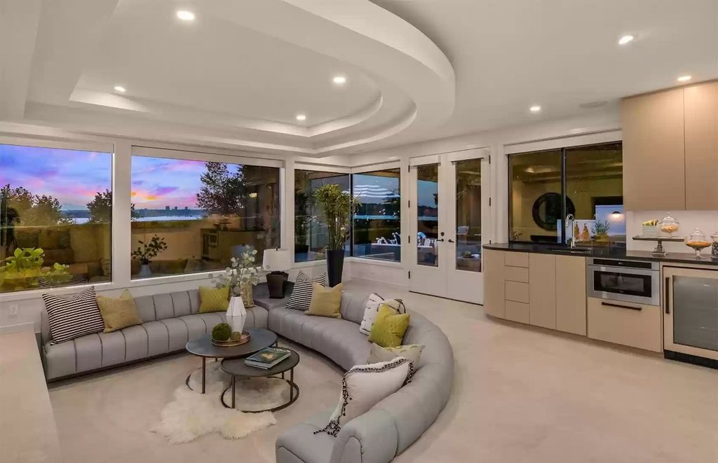 The Home in Medina is an impeccably stylish and undeniably chic home with effortless entertaining spaces, now available for sale. This home located at 7329 NE 18th Street, Medina, Washington
