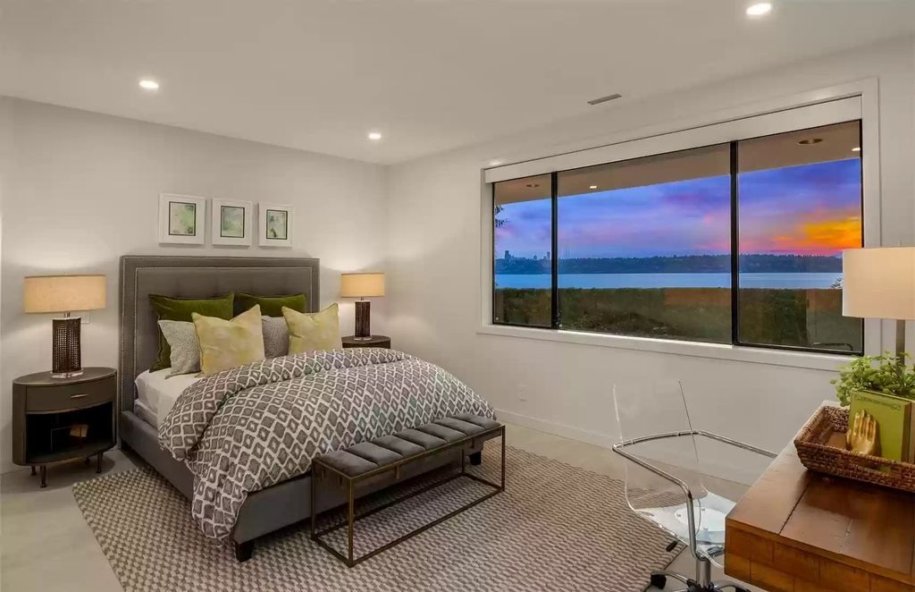 The Home in Medina is an impeccably stylish and undeniably chic home with effortless entertaining spaces, now available for sale. This home located at 7329 NE 18th Street, Medina, Washington