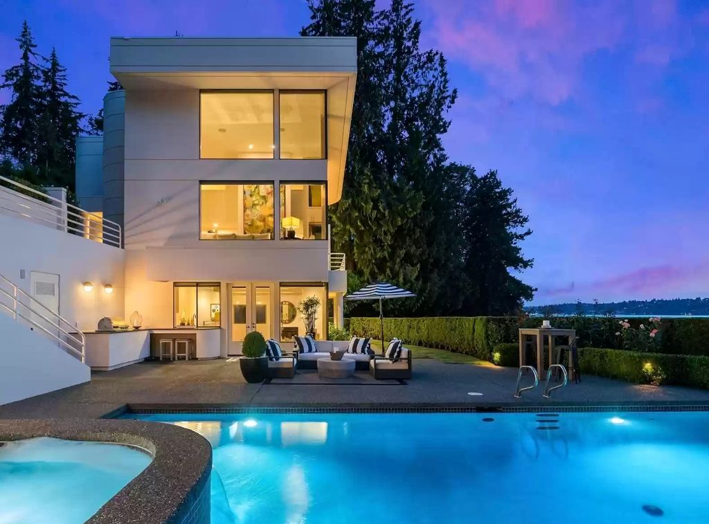 The Home in Medina is an impeccably stylish and undeniably chic home with effortless entertaining spaces, now available for sale. This home located at 7329 NE 18th Street, Medina, Washington