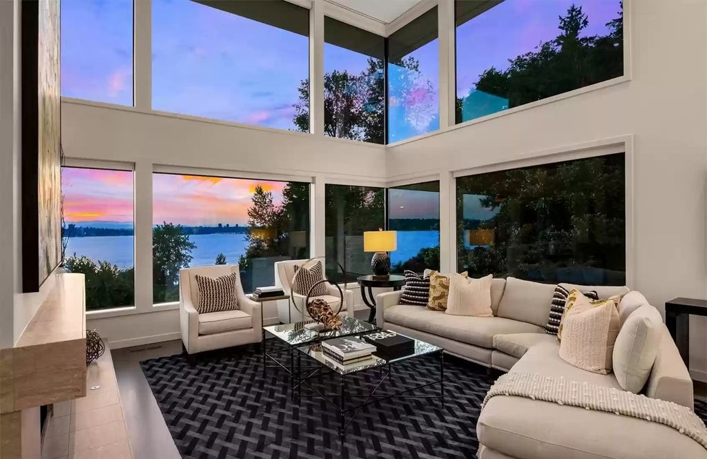The Home in Medina is an impeccably stylish and undeniably chic home with effortless entertaining spaces, now available for sale. This home located at 7329 NE 18th Street, Medina, Washington