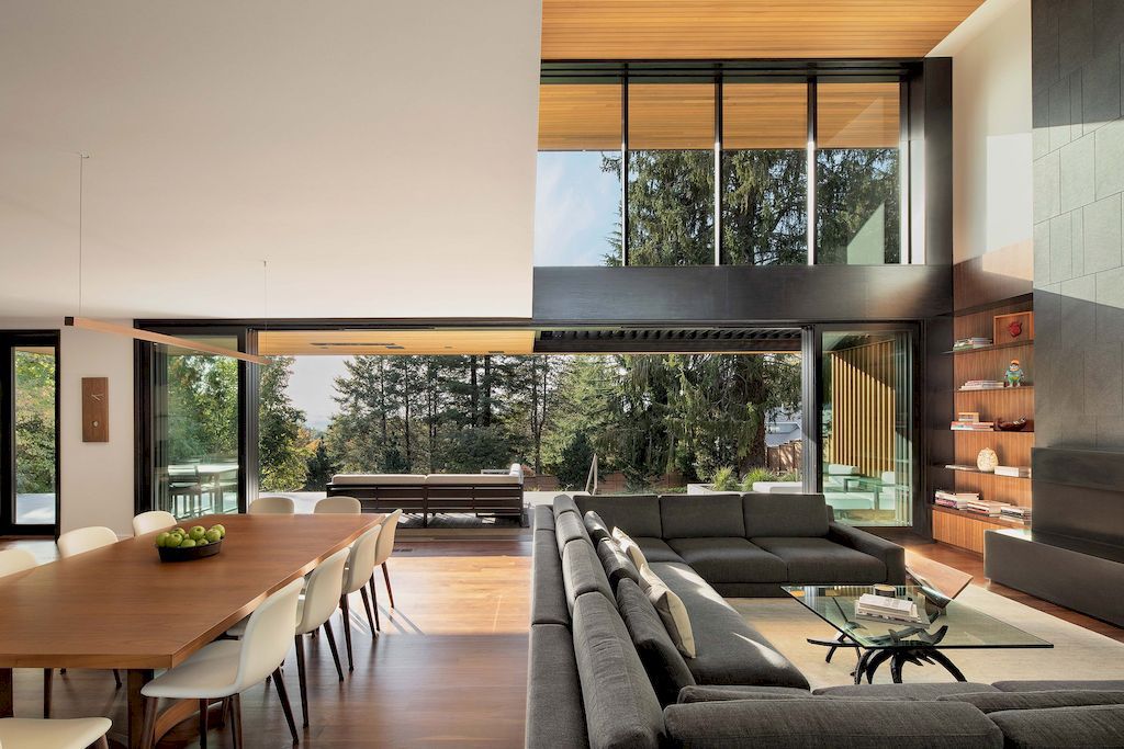 Maple Rock Residence, Aesthetic Space to Entertain by Scott Edwards