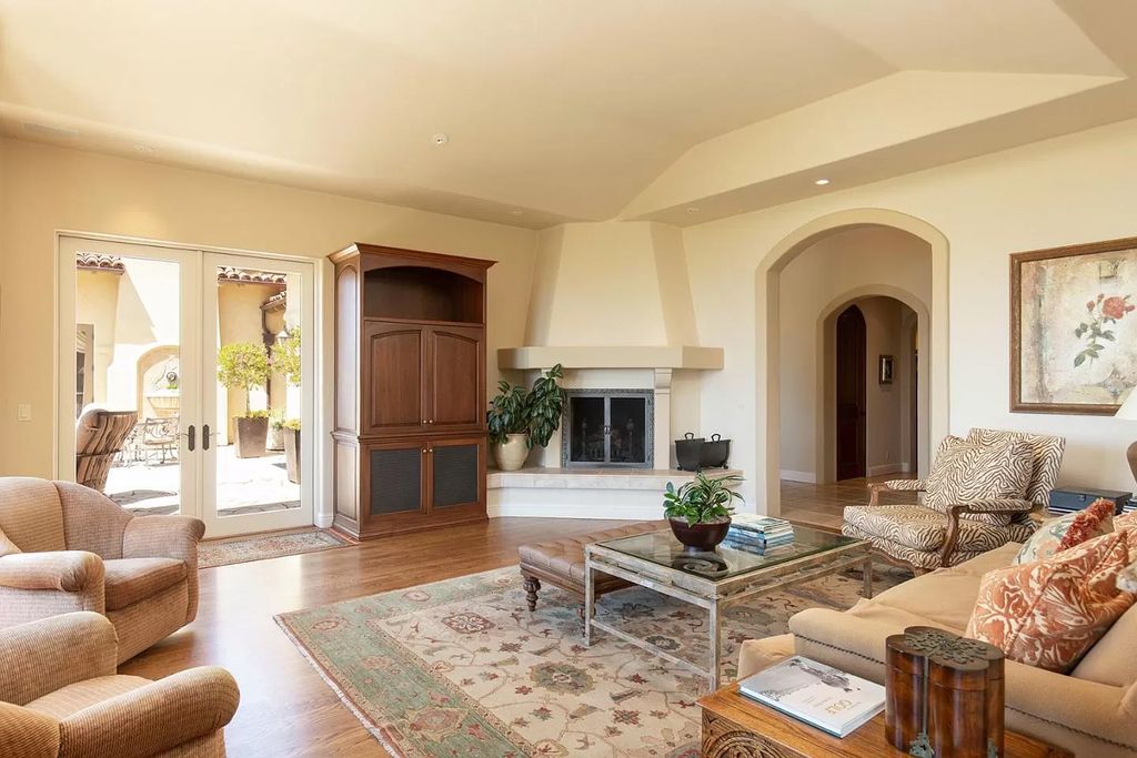The Villa in Pebble Beach, a one-of-a-kind golf estate on one of the most intimate and extraordinary locations boasting expansive views of Carmel Beach and Point Lobos to the south and Stillwater Cove and Pescadero Point to the north is now available for sale. This home located at 3422 Seventeen Mile Dr, Pebble Beach, California
