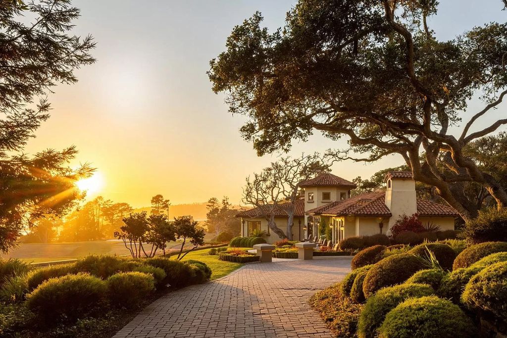The Villa in Pebble Beach, a one-of-a-kind golf estate on one of the most intimate and extraordinary locations boasting expansive views of Carmel Beach and Point Lobos to the south and Stillwater Cove and Pescadero Point to the north is now available for sale. This home located at 3422 Seventeen Mile Dr, Pebble Beach, California