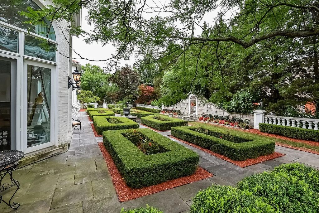 The Estate in Oak Brook is a luxurious home surrounded by beautifully manicured professionally landscaped gardens now available for sale. This home located at 704 Deer Trail Ln, Oak Brook, Illinois; offering 08 bedrooms and 10 bathrooms with 16,981 square feet of living spaces.