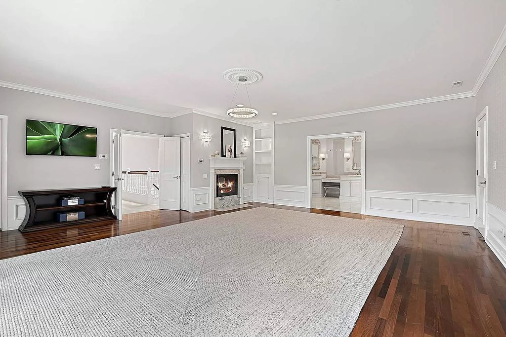 The Estate in Oak Brook is a luxurious home surrounded by beautifully manicured professionally landscaped gardens now available for sale. This home located at 704 Deer Trail Ln, Oak Brook, Illinois; offering 08 bedrooms and 10 bathrooms with 16,981 square feet of living spaces.