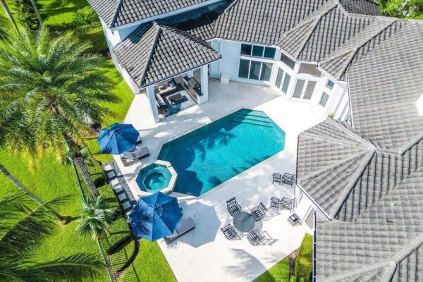 Spectacular Lakefront Home in Boca Raton with A Resort Style Pool and ...