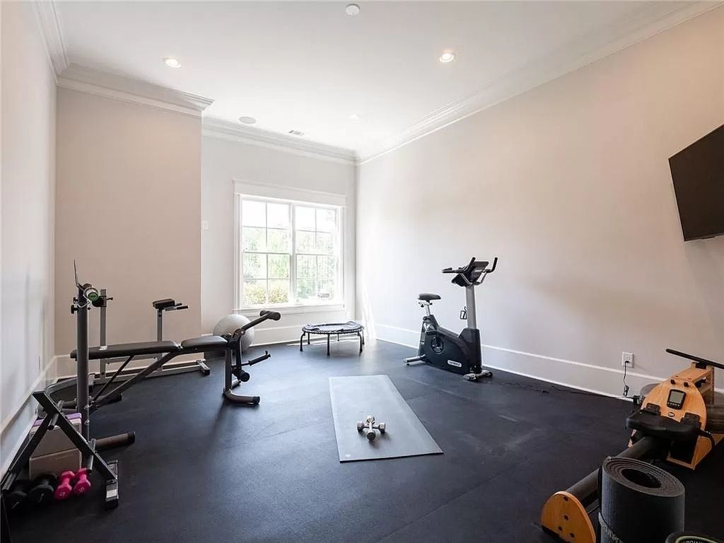 The Estate in Milton is a luxurious home featuring open floor plan and breathtaking outdoor area now available for sale. This home located at 16146 Belford Dr, Milton, Georgia; offering 07 bedrooms and 09 bathrooms with 8,979 square feet of living spaces.