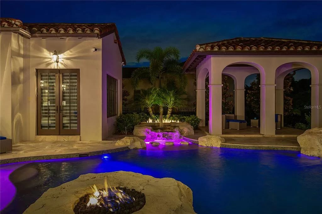 The Estate in Orlando, a one of a kind home in the coveted Carolwood neighborhood in Golden Oak at Walt Disney World Resort offering beautiful outdoor areas with a resort pool and an expansive covered courtyard is now available for sale. This home located at 10151 Enchanted Oak Dr, Orlando, Florida