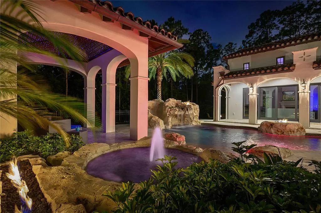 The Estate in Orlando, a one of a kind home in the coveted Carolwood neighborhood in Golden Oak at Walt Disney World Resort offering beautiful outdoor areas with a resort pool and an expansive covered courtyard is now available for sale. This home located at 10151 Enchanted Oak Dr, Orlando, Florida