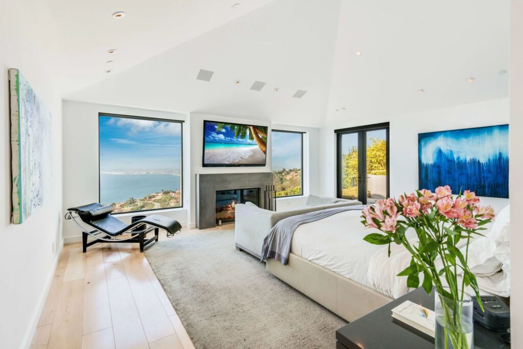 The Home in Palos Verdes Estates, a one of a kind, KAA designed estate perched in exclusive neighborhood with the most coveted view in the entire South Bay is now available for sale. This home located at 968 Paseo La Cresta, Palos Verdes Estates, California