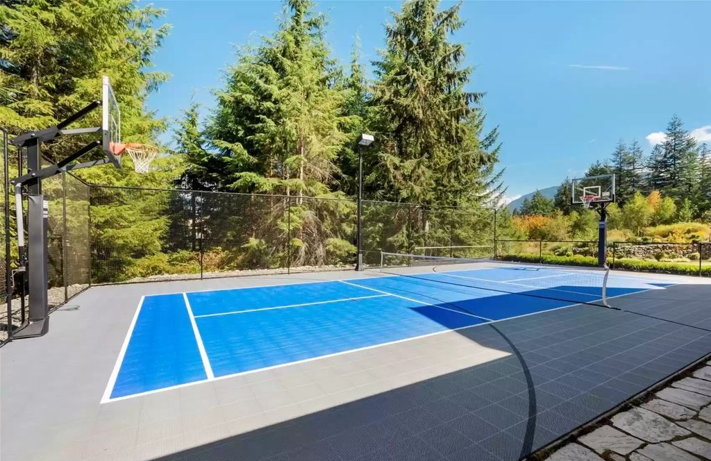 The Estate in North Bend is a luxurious home featuring gorgeous finishes and ideal spaces for a wide choice of entertainment now available for sale. This home located at 16331 Reserve Drive SE, North Bend, Washington; offering 04 bedrooms and 04 bathrooms with 5,710 square feet of living spaces. 