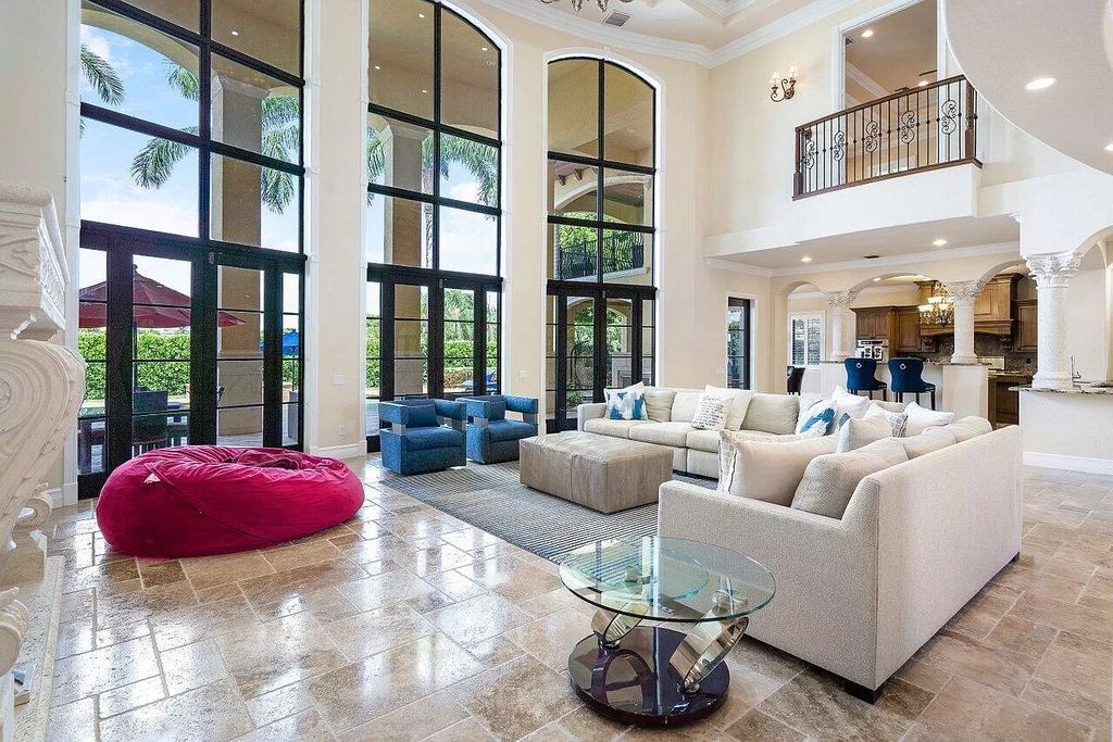 The Villa in Fort Lauderdale, a luxurious contemporary Mediterranean home overlooking the Coral Ridge Country Club Golf Course with resort style amenities is now available for sale. This home located at 4711 NE 25th Ave, Fort Lauderdale, Florida