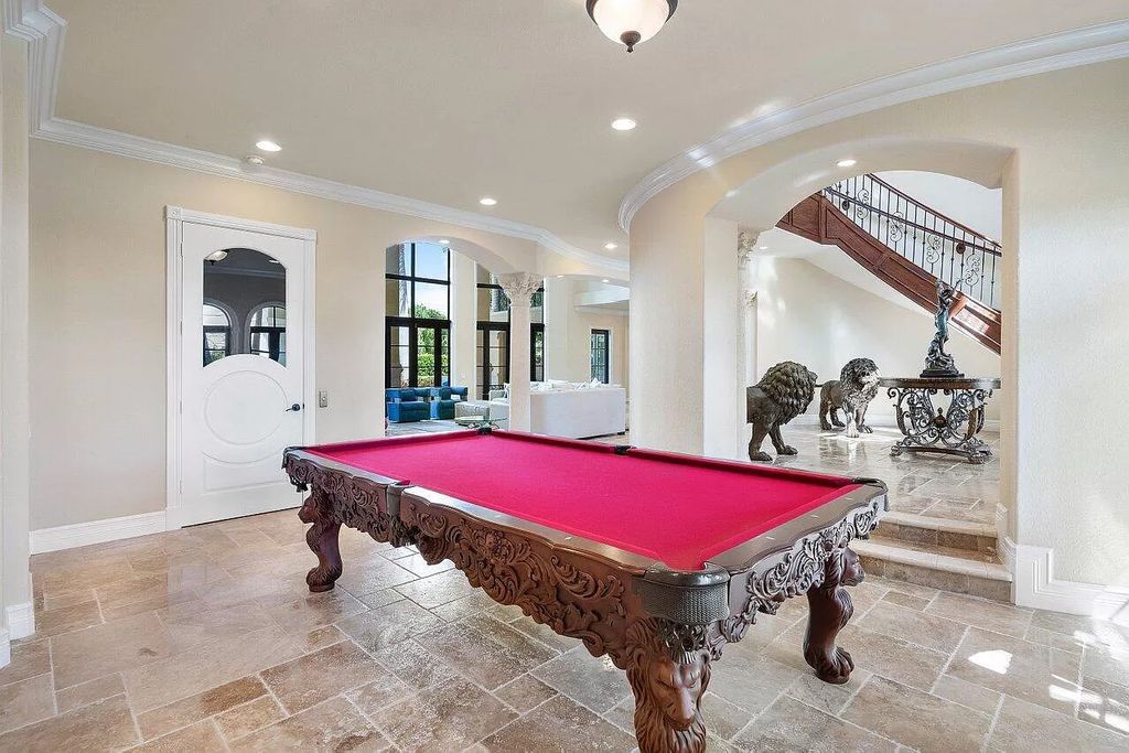 The Villa in Fort Lauderdale, a luxurious contemporary Mediterranean home overlooking the Coral Ridge Country Club Golf Course with resort style amenities is now available for sale. This home located at 4711 NE 25th Ave, Fort Lauderdale, Florida