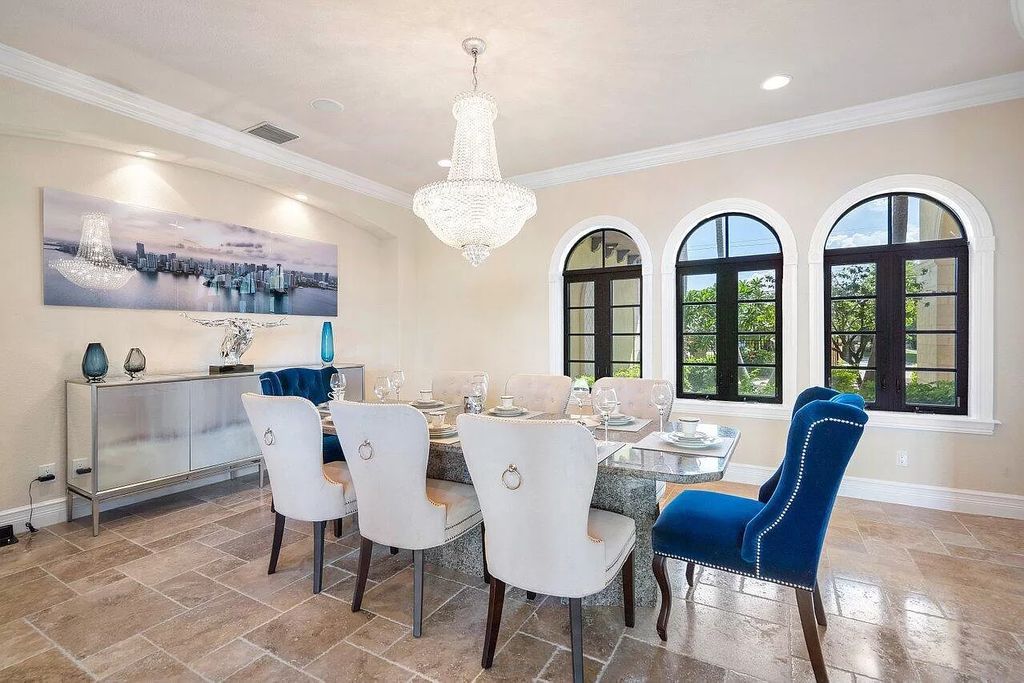 The Villa in Fort Lauderdale, a luxurious contemporary Mediterranean home overlooking the Coral Ridge Country Club Golf Course with resort style amenities is now available for sale. This home located at 4711 NE 25th Ave, Fort Lauderdale, Florida