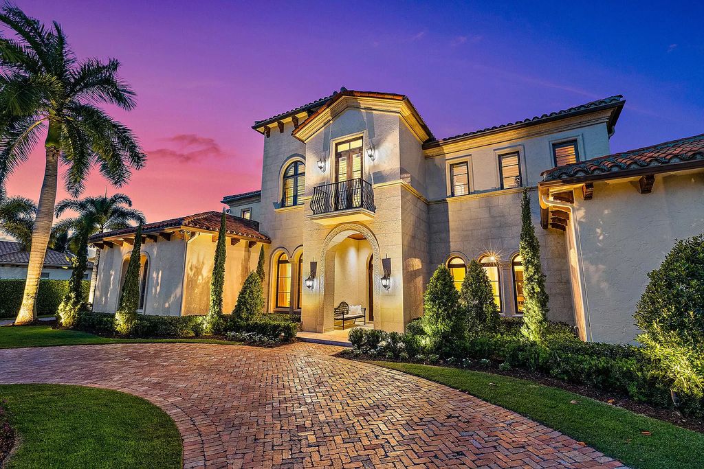 The Home in Palm Beach Gardens, a private custom estate on the largest homesite within Frenchman's Reserve offering luxurious amenities for both living and entertaining is now available for sale. This home located at 667 Hermitage Cir, Palm Beach Gardens, Florida