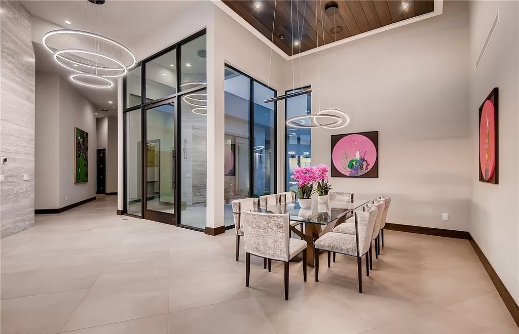 The Home in Henderson, a beautiful estate has a special exclusive view of the famous “Dragon’s Back” in MacDonald Highlands offering a completely comfortable and tranquil atmosphere is now available for sale. This home located at 665 Dragon Peak Dr, Henderson, Nevada