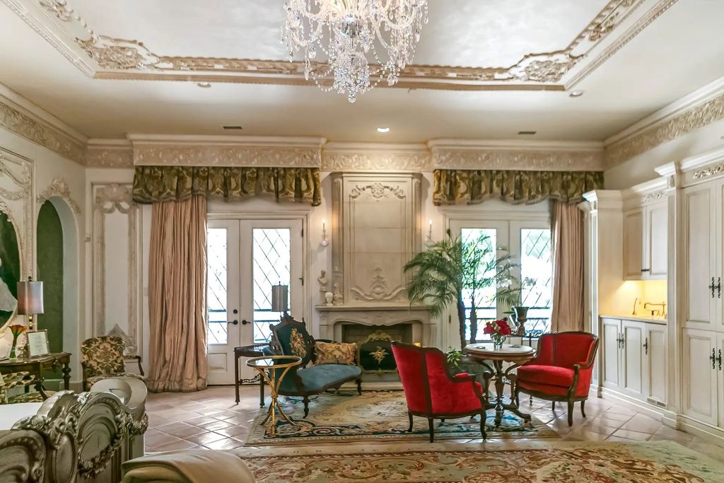 The Estate in Charlotte is an entertainers paradise and conveniently located, now available for sale. This home located at 8371 Providence Rd, Charlotte, North Carolina