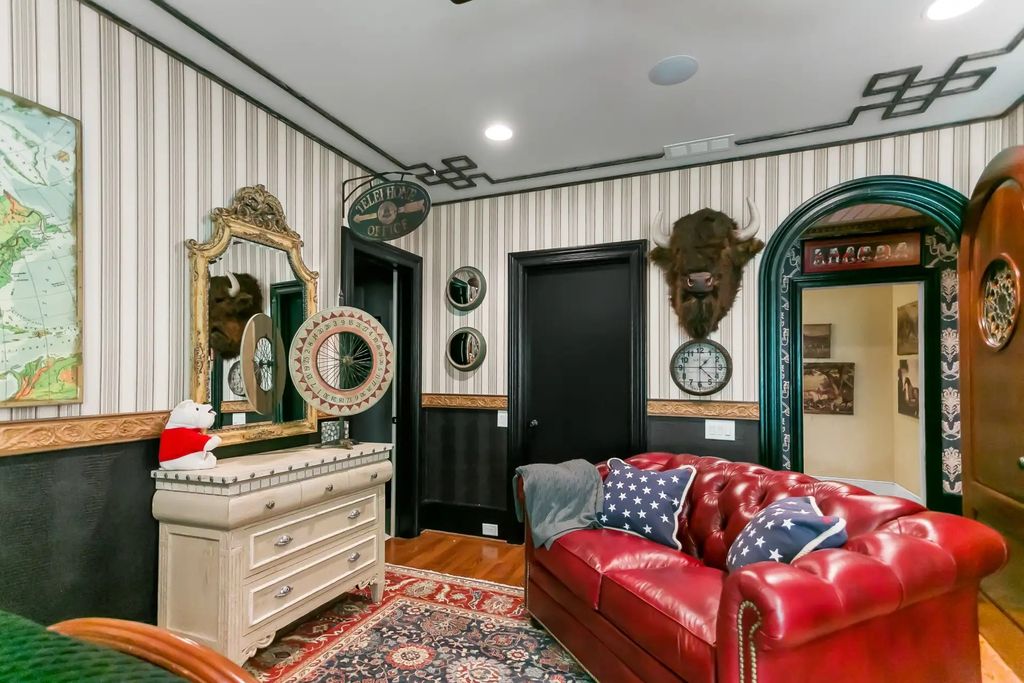 The Estate in Charlotte is an entertainers paradise and conveniently located, now available for sale. This home located at 8371 Providence Rd, Charlotte, North Carolina