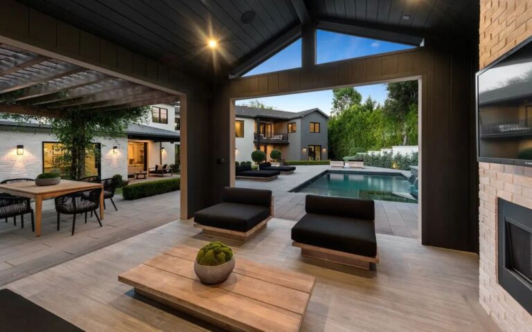 This $9.395M Ultimate Contemporary Farmhouse with Exquisite Exterior in ...
