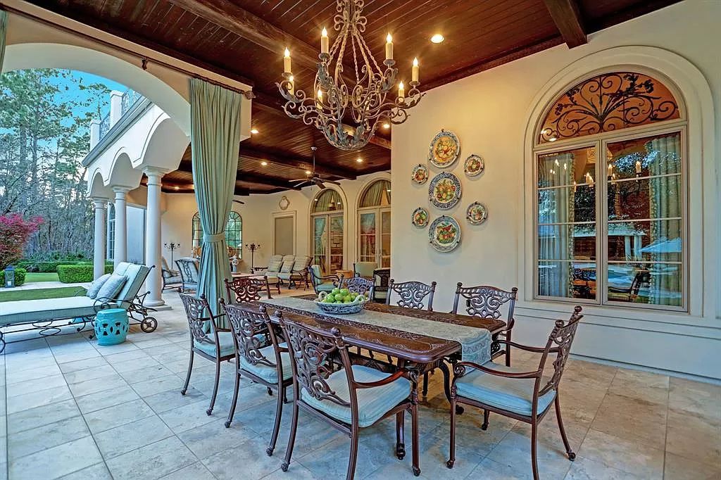 The Mansion in Tomball, a timeless estate with French style and old world charm featuring unique architectural design, attention to detail and the exceptional quality of materials is now available for sale. This home located at 36 Saddlebrook Ct, Tomball, Texas