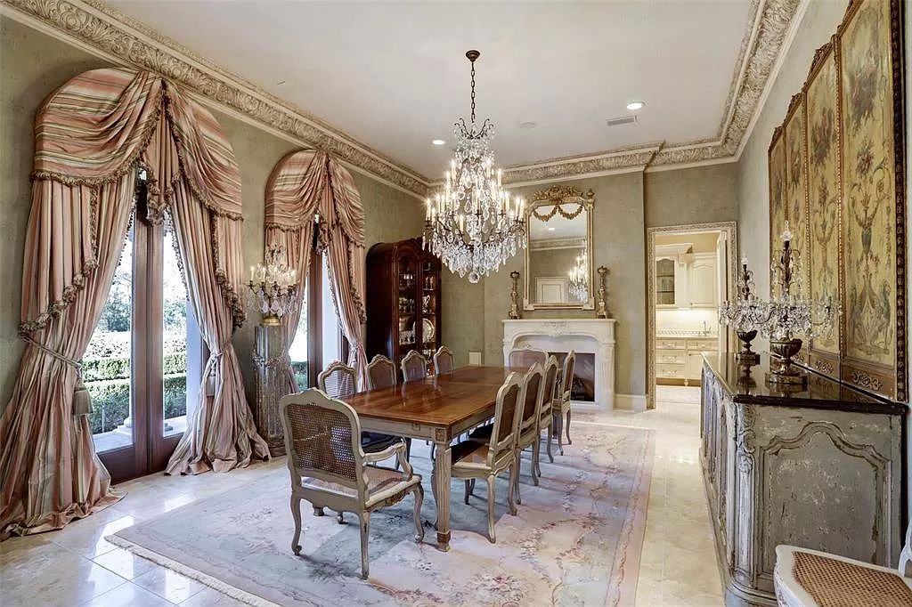 The Mansion in Tomball, a timeless estate with French style and old world charm featuring unique architectural design, attention to detail and the exceptional quality of materials is now available for sale. This home located at 36 Saddlebrook Ct, Tomball, Texas