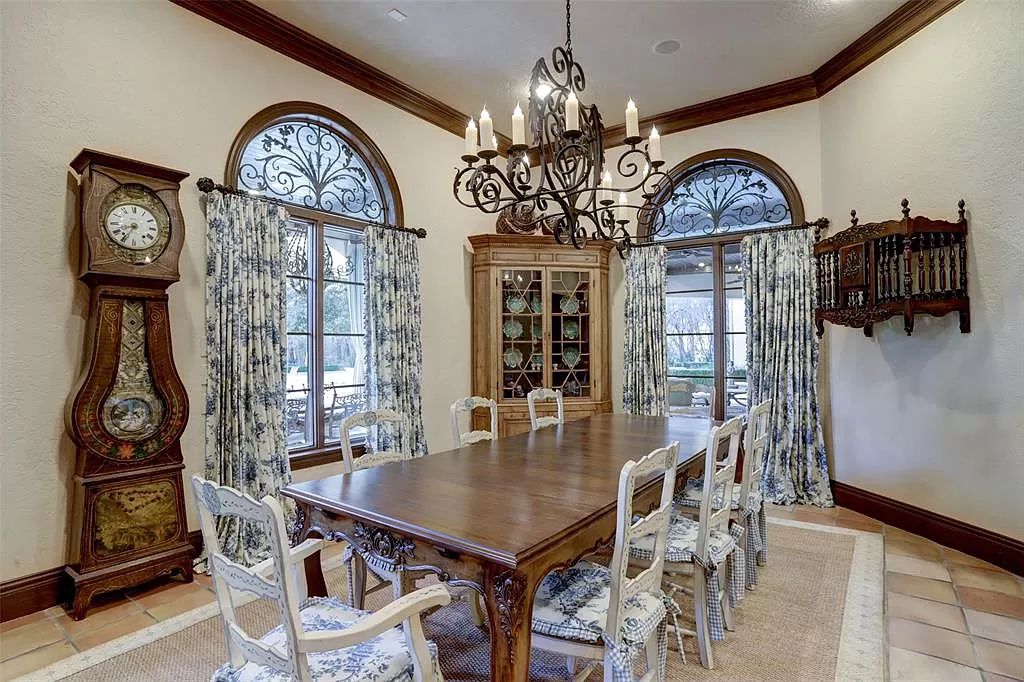 The Mansion in Tomball, a timeless estate with French style and old world charm featuring unique architectural design, attention to detail and the exceptional quality of materials is now available for sale. This home located at 36 Saddlebrook Ct, Tomball, Texas