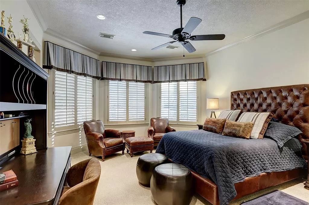 The Mansion in Tomball, a timeless estate with French style and old world charm featuring unique architectural design, attention to detail and the exceptional quality of materials is now available for sale. This home located at 36 Saddlebrook Ct, Tomball, Texas