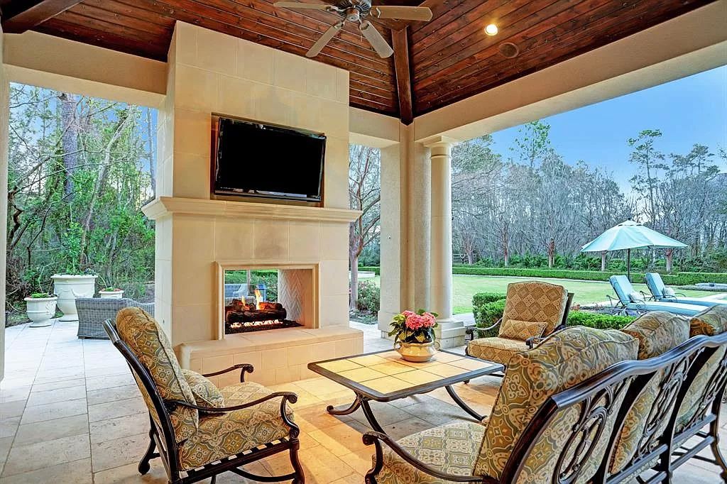 The Mansion in Tomball, a timeless estate with French style and old world charm featuring unique architectural design, attention to detail and the exceptional quality of materials is now available for sale. This home located at 36 Saddlebrook Ct, Tomball, Texas