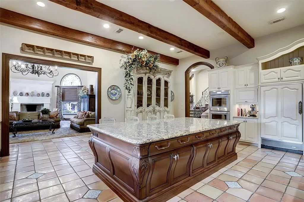 The Mansion in Tomball, a timeless estate with French style and old world charm featuring unique architectural design, attention to detail and the exceptional quality of materials is now available for sale. This home located at 36 Saddlebrook Ct, Tomball, Texas