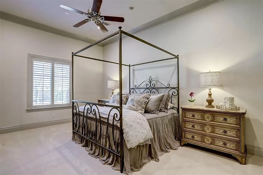 The Mansion in Tomball, a timeless estate with French style and old world charm featuring unique architectural design, attention to detail and the exceptional quality of materials is now available for sale. This home located at 36 Saddlebrook Ct, Tomball, Texas