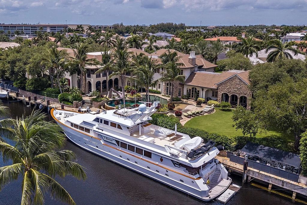 The Mansion in Boca Raton, one of the most celebrated estates in the Royal Palm Yacht & County Club encompasses luxurious living with stunning flagstone terraces, a resort-style pool, and grand entertainment loggia is now available for sale. This home located at 200 W Coconut Palm Rd, Boca Raton, Florida