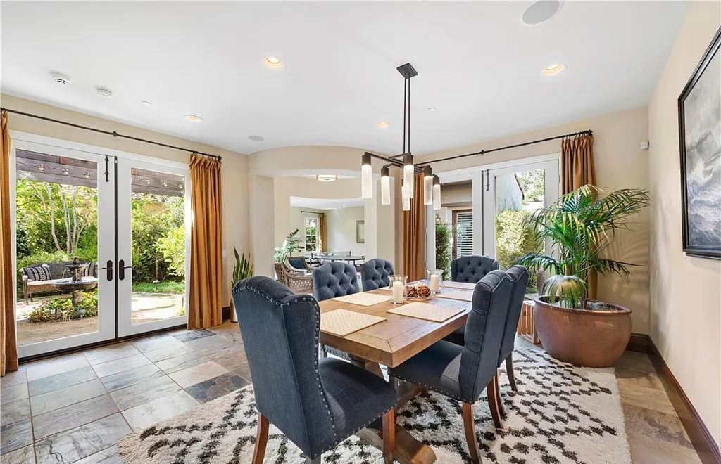 The Home in San Clemente, a beautifully upgraded residence offers panoramic ocean, valley, hill and city-light views from indoor and outdoor living areas is now available for sale. This home located at 18 Via Alcamo, San Clemente, California