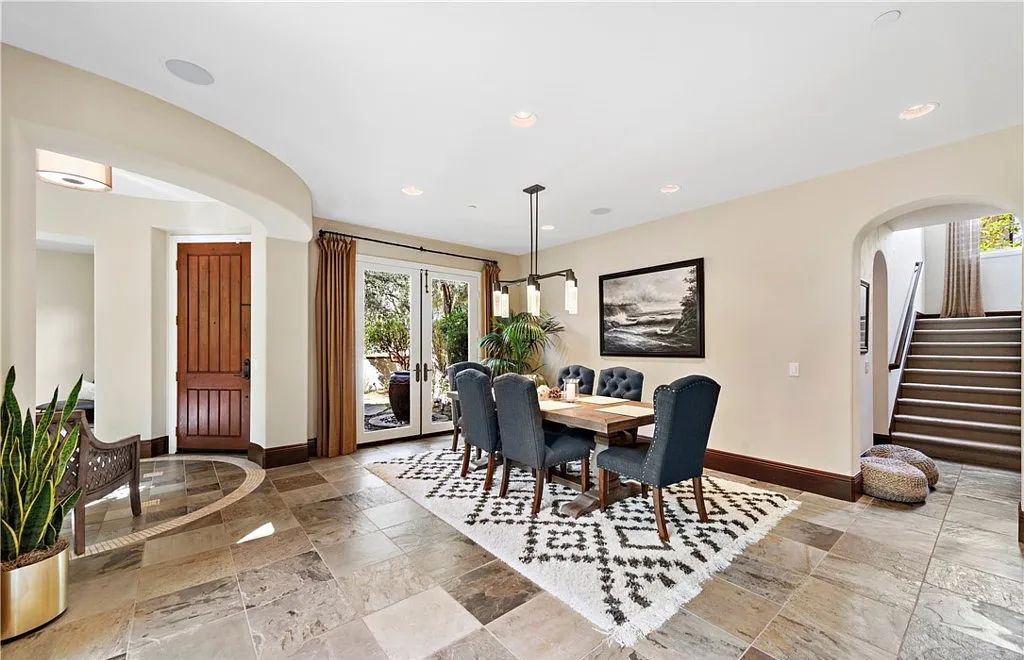 The Home in San Clemente, a beautifully upgraded residence offers panoramic ocean, valley, hill and city-light views from indoor and outdoor living areas is now available for sale. This home located at 18 Via Alcamo, San Clemente, California