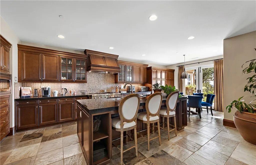 The Home in San Clemente, a beautifully upgraded residence offers panoramic ocean, valley, hill and city-light views from indoor and outdoor living areas is now available for sale. This home located at 18 Via Alcamo, San Clemente, California