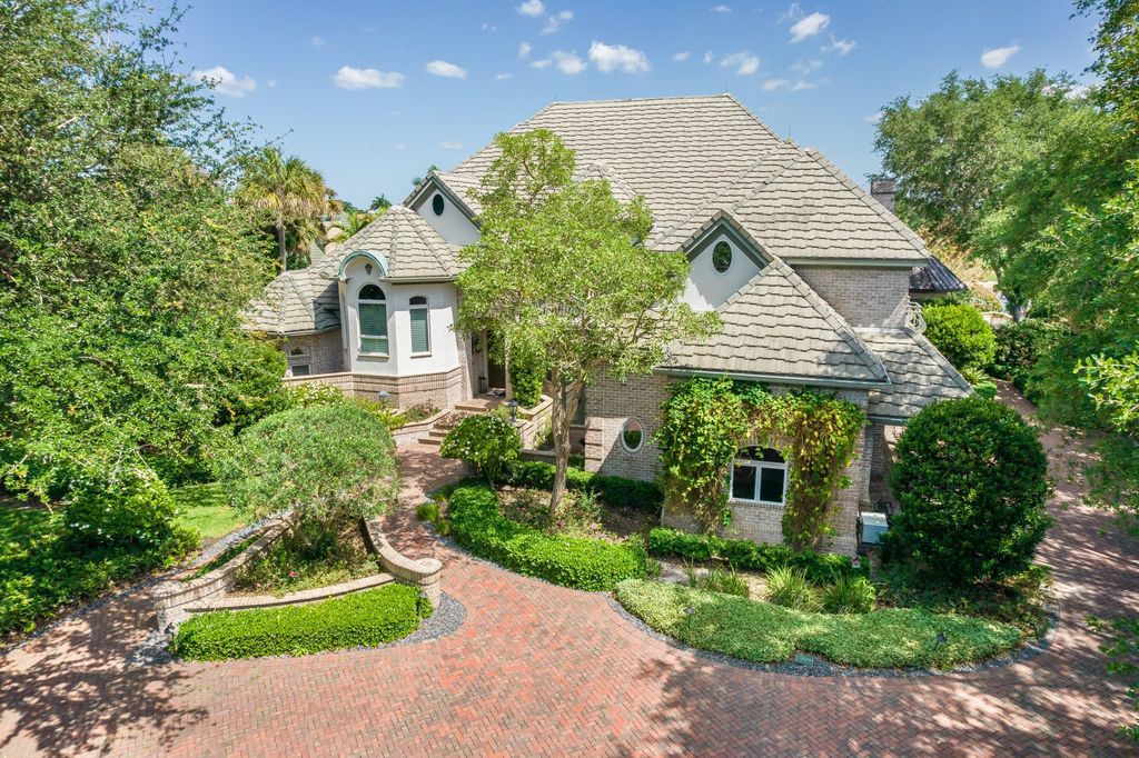 The Home in Fort Myers, a premiere luxury residence recently enhanced to perfection inside and out along with a total array of amenities including dining, social activities, and fitness, tennis, resort pool and playground is now available for sale. This house located at 15761 Grey Friars Ct, Fort Myers, Florida