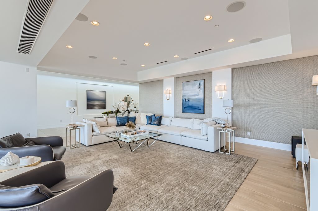 The Home in Henderson, a MacDonald Highlands residence offers a bright and open floor plan, an amazing backyard with infinity edge pool, spa, outdoor kitchen with bbq, fire pit and lounge area is now available for sale. This home located at 667 Palisade Rim Dr, Henderson, Nevada