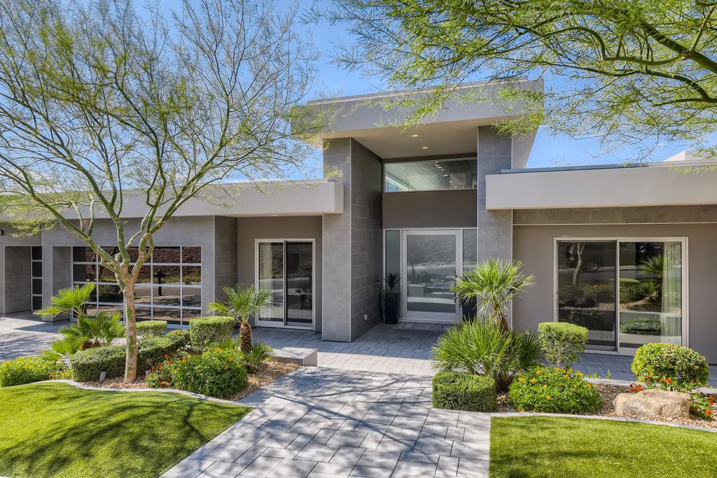 The Home in Henderson, a MacDonald Highlands residence offers a bright and open floor plan, an amazing backyard with infinity edge pool, spa, outdoor kitchen with bbq, fire pit and lounge area is now available for sale. This home located at 667 Palisade Rim Dr, Henderson, Nevada