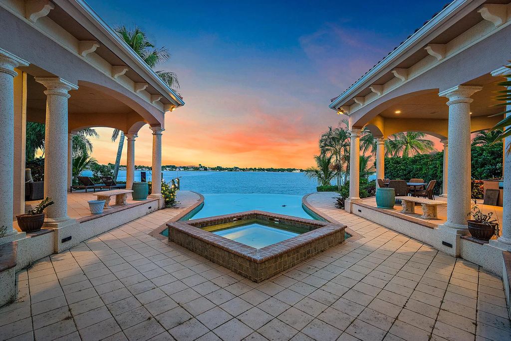 The Estate in Jupiter, a spectacular home with-in minutes to the Atlantic Ocean offering amazing water life is now available for sale. This home located at 19010 Loxahatchee River Rd, Jupiter, Florida
