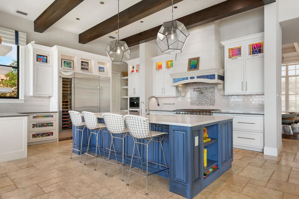7350 Captain Kidd Ave, Sarasota, Florida is an amazing bay front estate accentuates a light and bright designer open floor plan which effortlessly blends architectural character with a modern look.