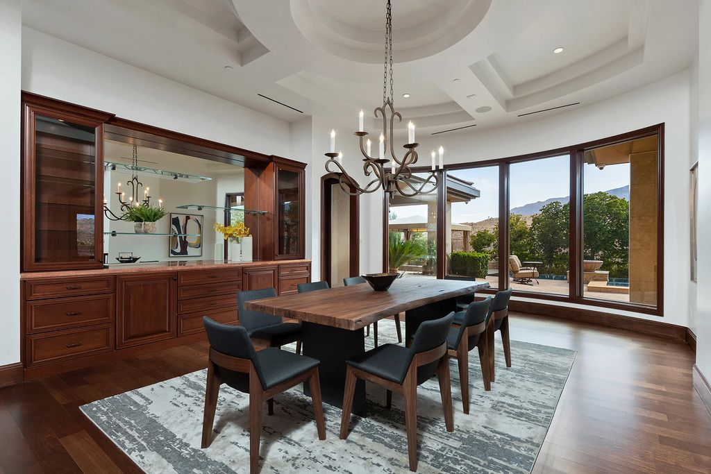 The Home in Las Vegas, an entertainer's dream at the end of a cul-de-sac with unobstructed mountain views boasting large, bright rooms, pocketing doors and windows as well as an abundance of natural light is now available for sale. This home located at 15 Bright Hollow Ct, Las Vegas, Nevada
